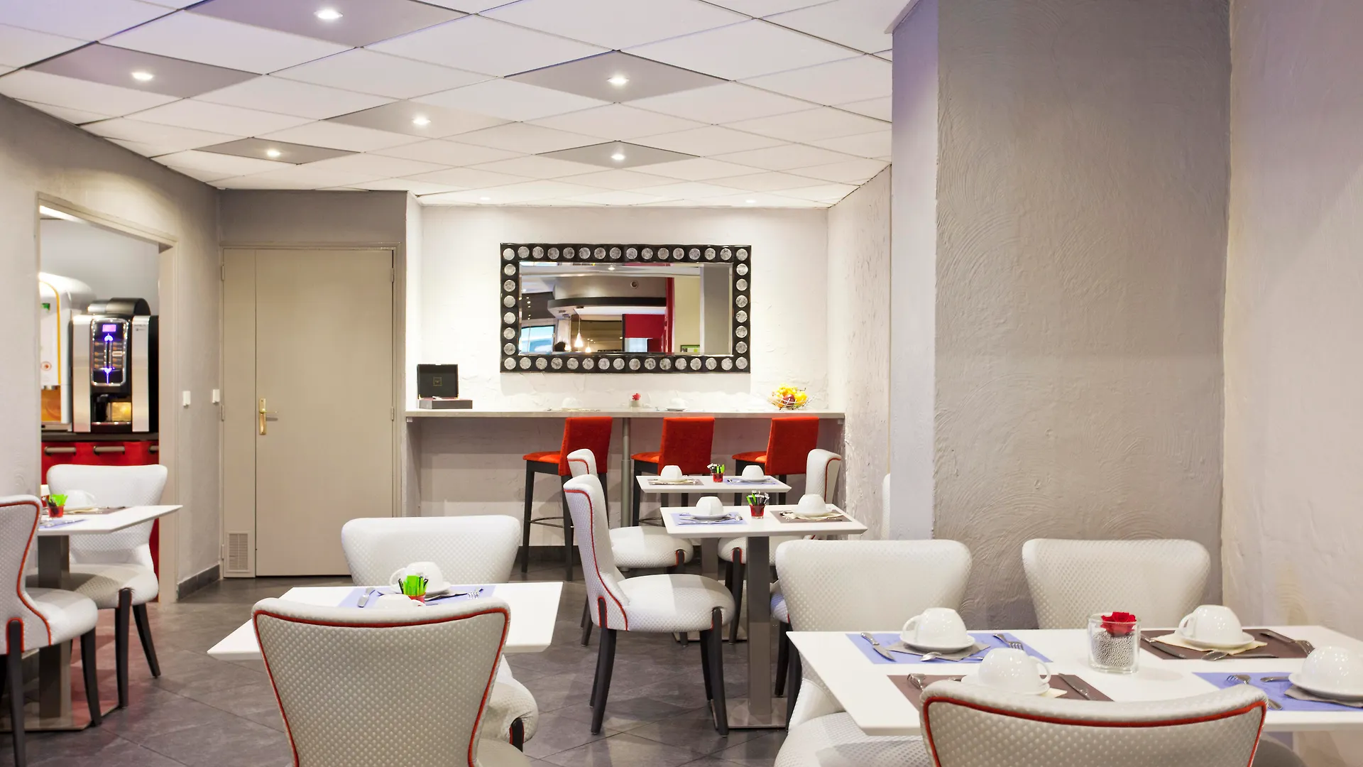 Hotel Kyriad Marseille Centre Paradis-Prefecture