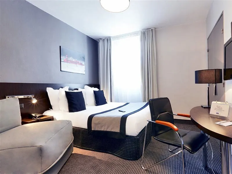 Kyriad Marseille Centre Paradis-Prefecture Hotel